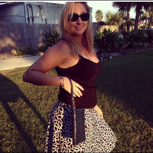 Profile Picture of Caroline Byrne's (@carol331) on Poshmark