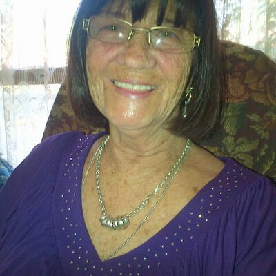 Profile Picture of Maureen Brett (@Mau_96496) on Twitter