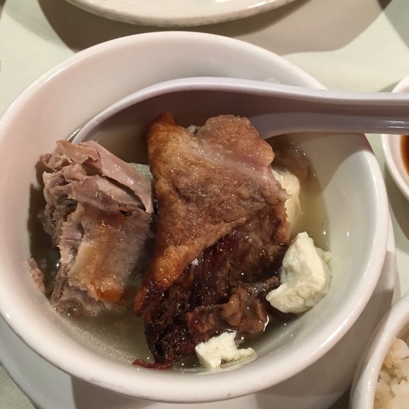 Profile Picture of Zhu yao Zhu (@zhiyao) on Poshmark