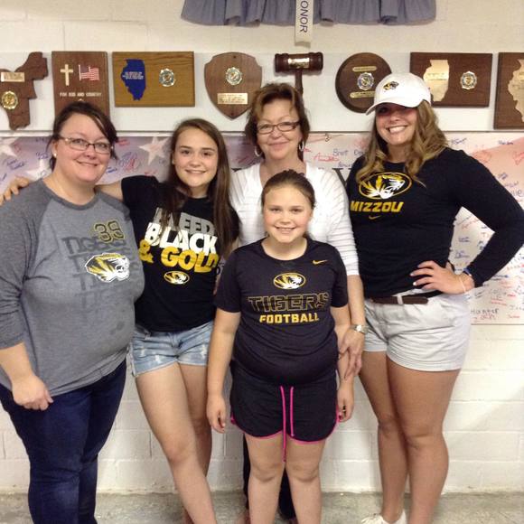 Profile Picture of Kathy Archambo (@rnblessing) on Poshmark