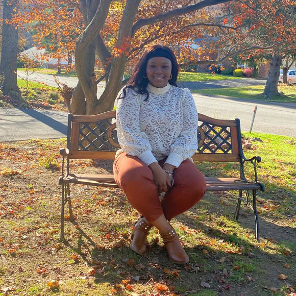 Profile Picture of Jazmyn Johnson (@jazmyn_johnson) on Poshmark