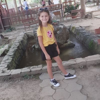 Profile Picture of Patricia-Elena Valcu-Corcodel (@PCorcodel) on Twitter