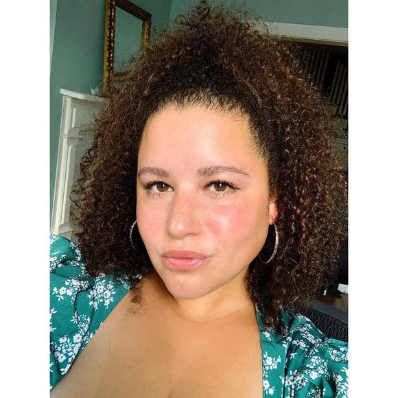 Carissa Reilly-weedon - Poshmark Profile Picture of Carissa Reilly-weedon (@creillyweedon) on Poshmark