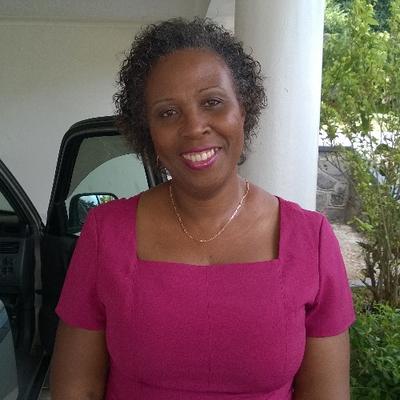 Profile Picture of Denise Douglas (@dendougnice) on Twitter