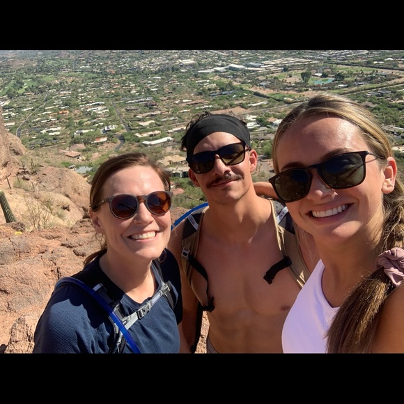 Profile Picture of Katie Audrain (@katiecr5) on Poshmark