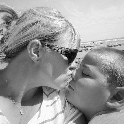 Profile Picture of Amanda Robertshaw (@amandaclairerob) on Twitter