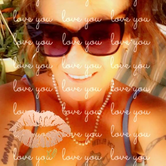 Shyla King - Poshmark Profile Picture of Shyla King (@shylaking2) on Poshmark