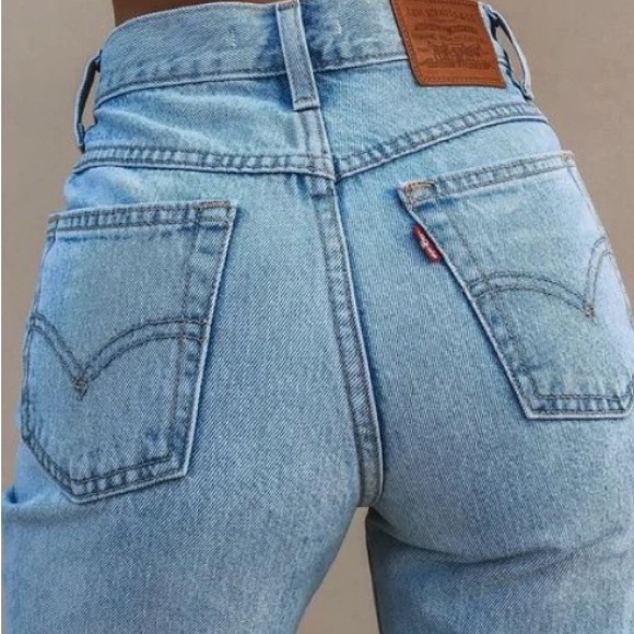 Profile Picture of Chloe Ihle (@cstellasells) on Poshmark