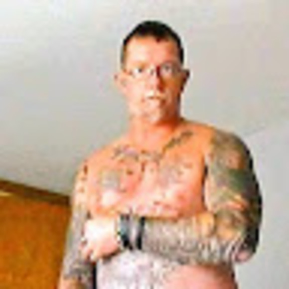 Profile Picture of Rex Roberts (@rex75072) on Poshmark