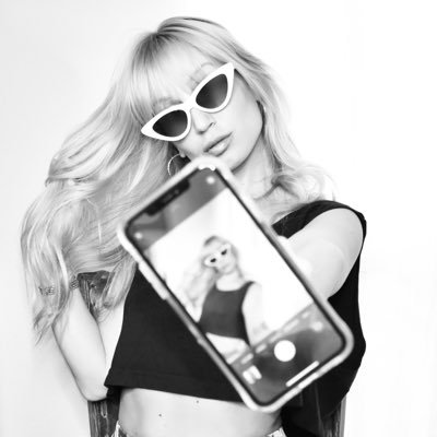 Profile Picture of Kristen Best (@miss_best) on Twitter