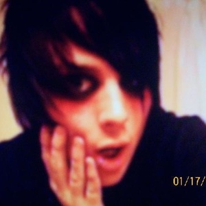 Profile Picture of Renz Alvin Laurente (@weirdalvin) on Myspace