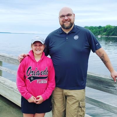 Profile Picture of Mike Quinney (@MikeQuinney8) on Twitter