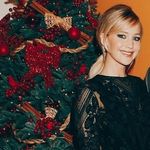 Profile Picture of 🎄 Jennifer Shrader Lawrence 🎄 (@jennifer_lawrence_army) on Instagram