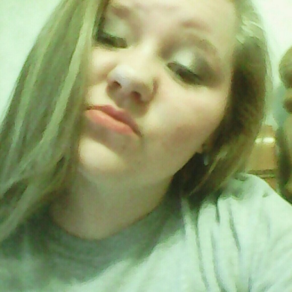 Profile Picture of Katrina Causey (@trinacausey) on Poshmark