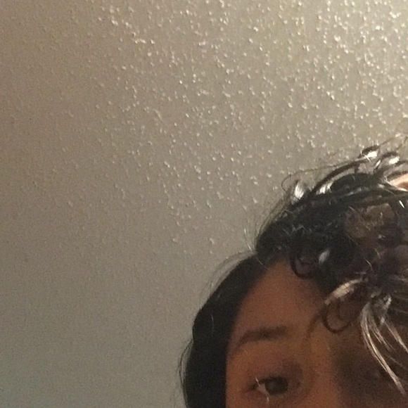 Profile Picture of Josselyn Martinez (@djdjfvsbmsmas) on Poshmark