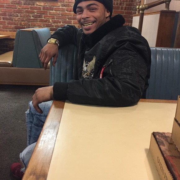 Profile Picture of Dorian Wallace (@djstacks20) on Poshmark