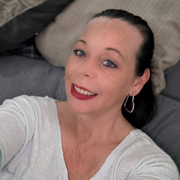 Profile Picture of Melinda Mcguffey (@chaserman67) on Poshmark