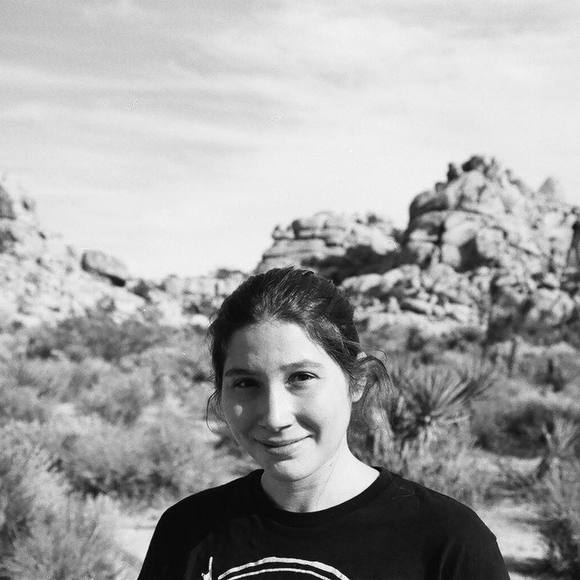 Profile Picture of Lindsey Norden (@lindseynorde568) on Poshmark