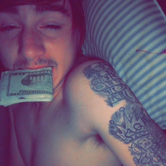 Profile Picture of Blake Colburn (@blake_colburn) on Poshmark