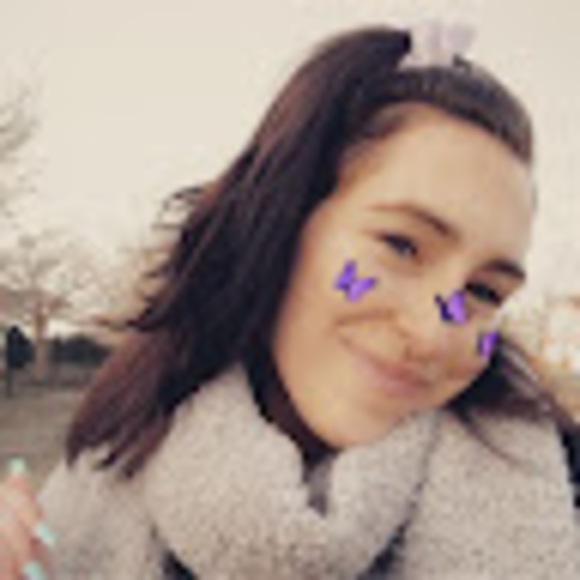 Profile Picture of Taylor Tibbrine (@ttibbrine) on Poshmark