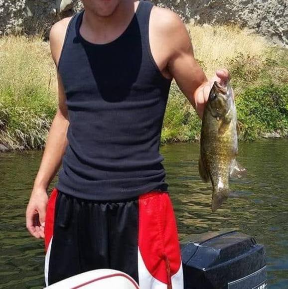 Profile Picture of Dylan Byrne (@dylan4206112) on Poshmark