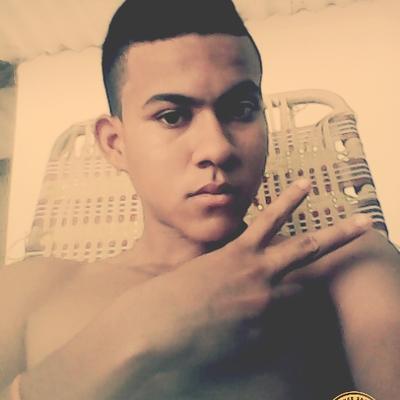 Profile Picture of Robert Tejeda (@roberttejeda98) on Twitter