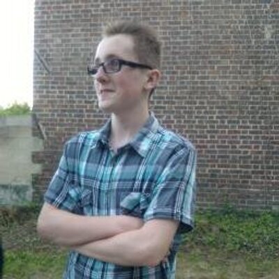 Profile Picture of *Bastien* (@BastienAaron) on Twitter