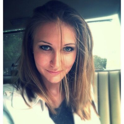 Profile Picture of юлия (@JuliaJerome6) on Twitter