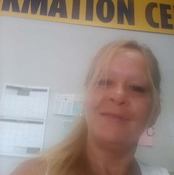 Profile Picture of Christine Frigard (@cfrigard) on Poshmark