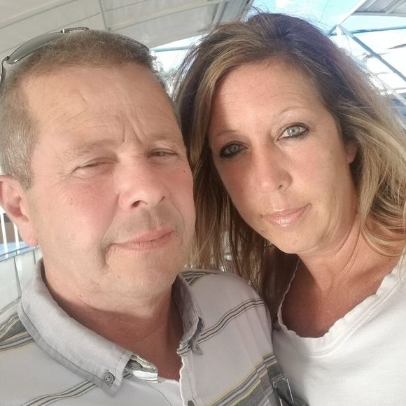 Profile Picture of Barb Ron durr (@rdbd8689) on Poshmark