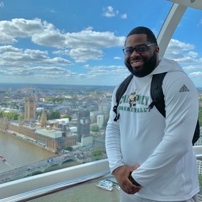 Profile Picture of Eric Perry (@CoachEPerry) on Twitter