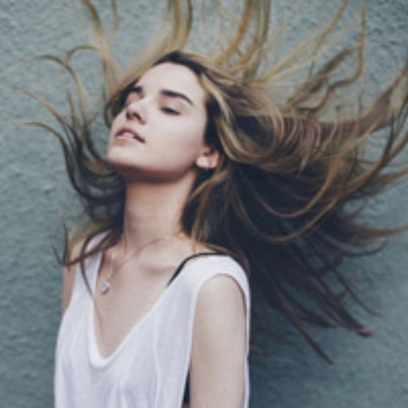 Profile Picture of Wiley Oscar (@pressinginatten) on Poshmark