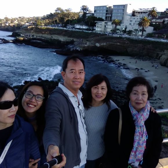 Profile Picture of Phillip Tang (@philliptang123) on Poshmark