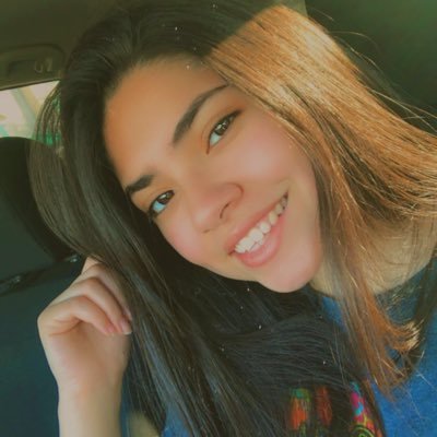 Profile Picture of Liz🌙 (@LizMeza23) on Twitter