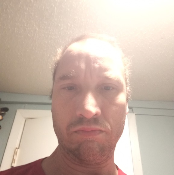 Profile Picture of Charles Rainer (@chuckrainer300) on Poshmark