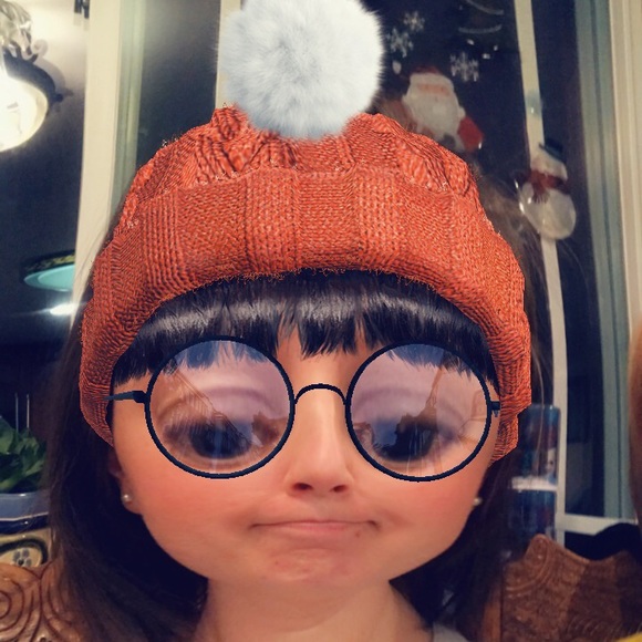 Profile Picture of Stephanie Jarrait (@jarraitsl) on Poshmark