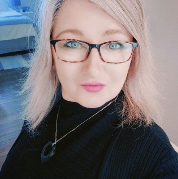 Profile Picture of Kim Duffield (@mydogfraser) on Poshmark