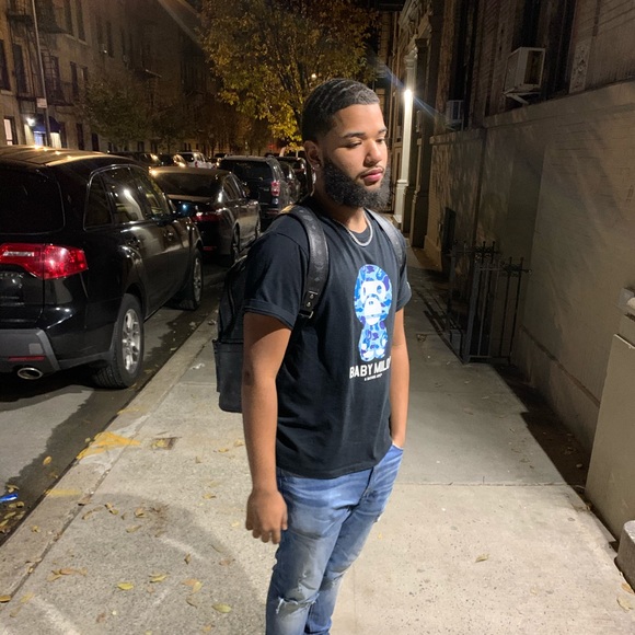 Profile Picture of Alex Quezada (@_alex26_) on Poshmark