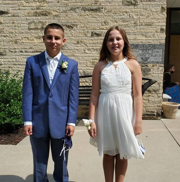 Profile Picture of Hayley Dobson-valdivia (@dobsonha) on Poshmark