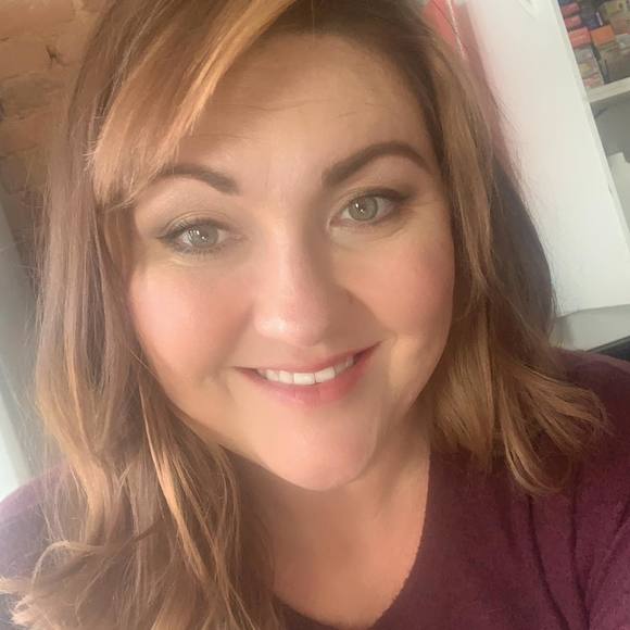 Profile Picture of Jessica Stapleton (@jesscam02) on Poshmark