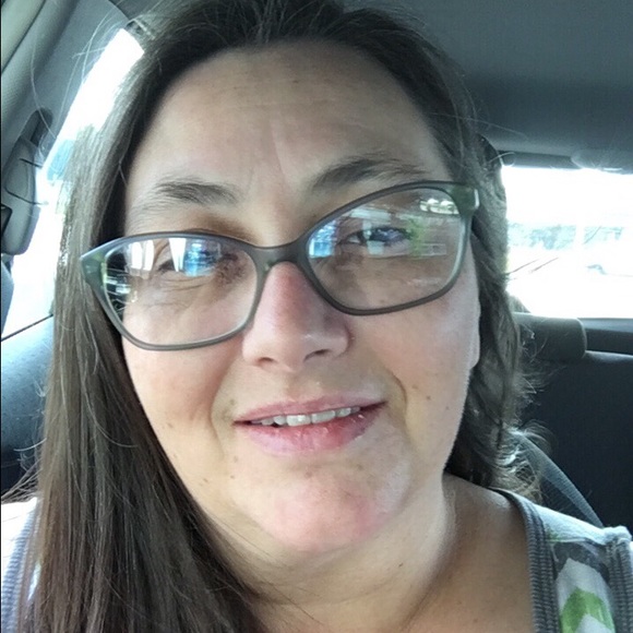 Profile Picture of Kathy Dunn (@kathyjodunn) on Poshmark
