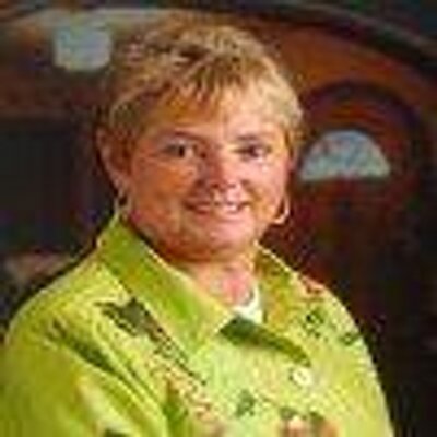 Profile Picture of Regina Curry (@CapeBretonHomes) on Twitter