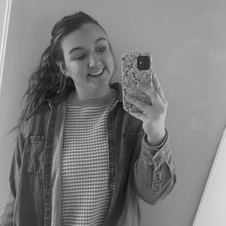 Profile Picture of j e n n a (@renee.jenna) on Instagram