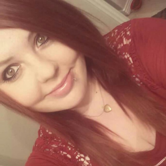 Profile Picture of Jessica Groberg (@jessicrue) on Poshmark