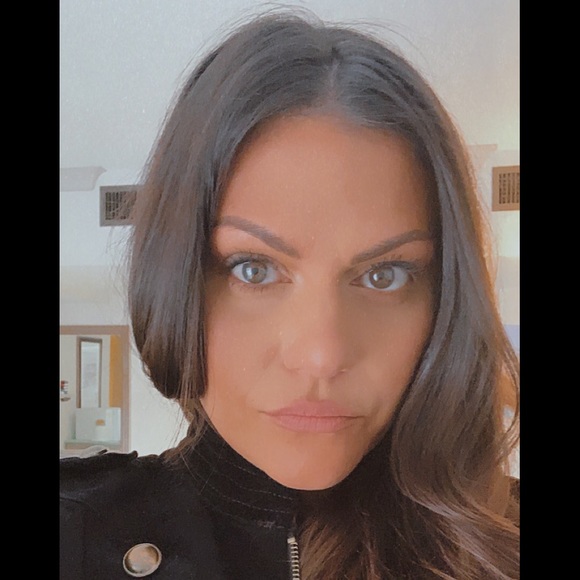 Profile Picture of Jessica Sappenfield (@jsappenfield706) on Poshmark