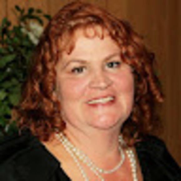 Profile Picture of Susan Daniger (@susandaniger) on Poshmark
