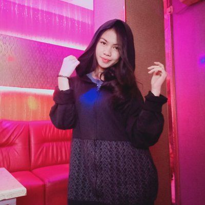 Profile Picture of Flowerentie Orelia Worang (@oreliaworang) on Twitter