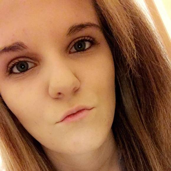 Raegan Spaar - Poshmark Profile Picture of Raegan Spaar (@raeganspaar) on Poshmark