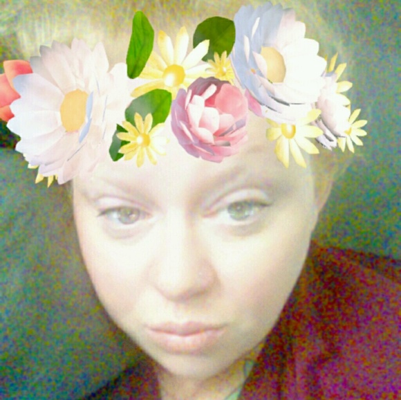 Profile Picture of Beverly Heath (@thatbevbish) on Poshmark