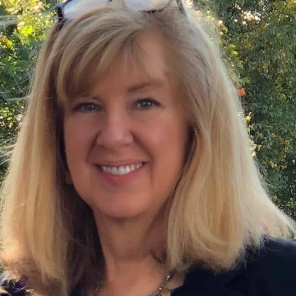 Profile Picture of Sharon Kelly-sammon (@capecod1017) on Poshmark